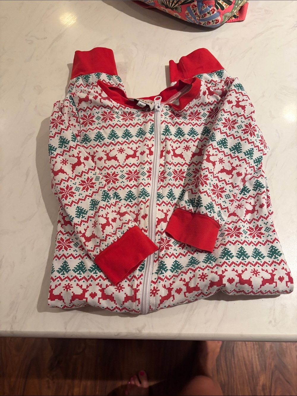 Babeeni Red & Green Holiday Reindeer Zip-Up Pajama